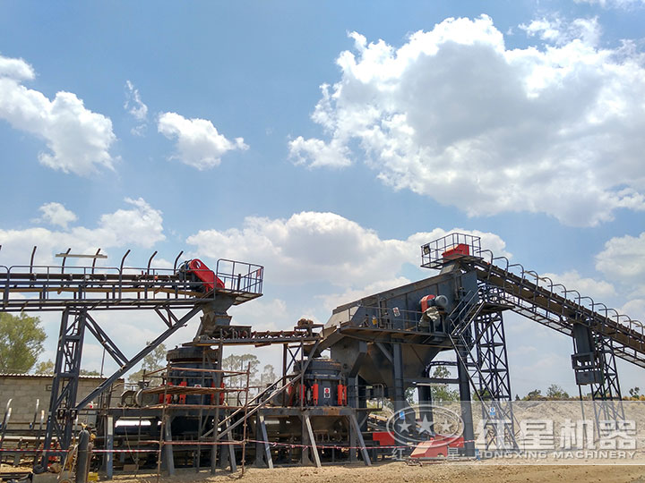 圓錐破碎機客戶現(xiàn)場 圓錐破碎機客戶現(xiàn)場