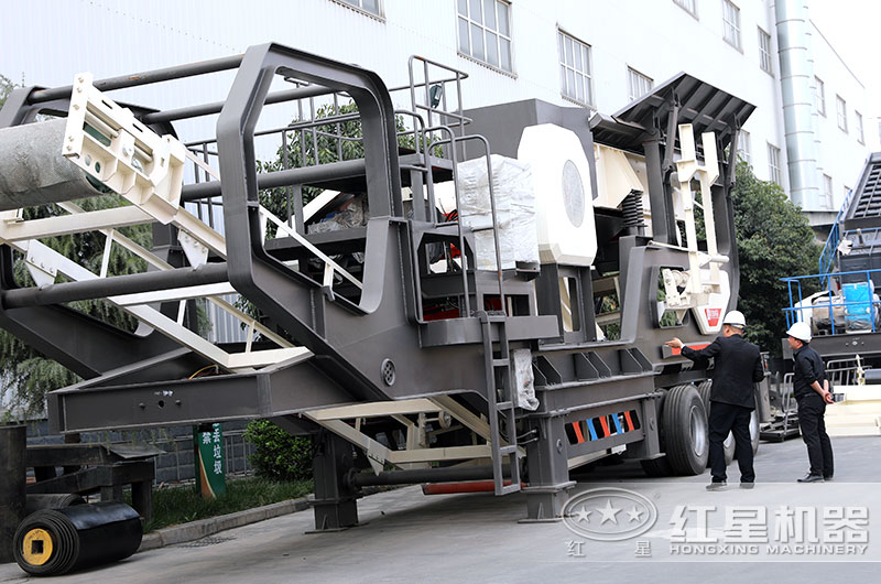 客戶(hù)考察紅星移動(dòng)破碎機(jī) 客戶(hù)考察紅星移動(dòng)破碎機(jī)