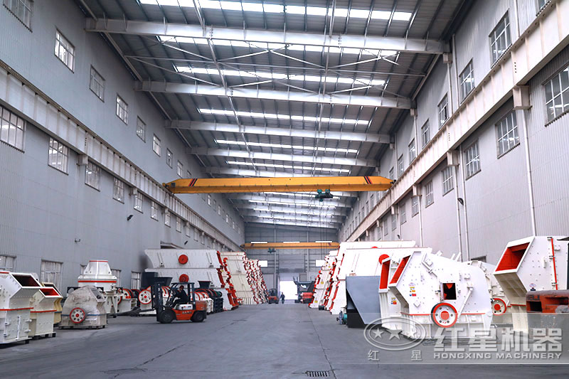 大型石子破碎機車間實拍 大型石子破碎機車間實拍